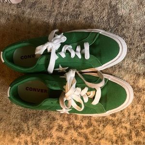 Green converse low tops